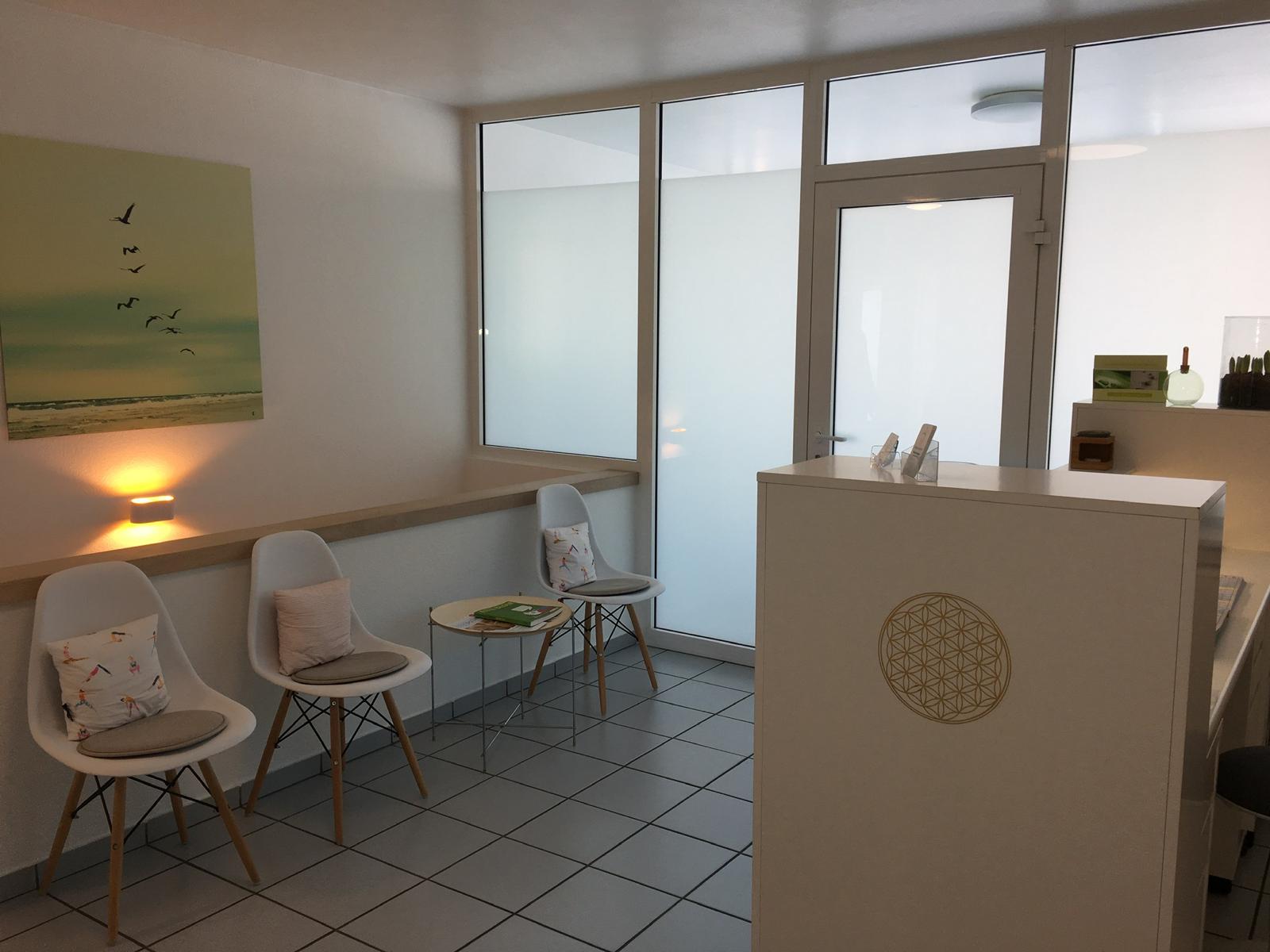 Rezeption und Wartebereich